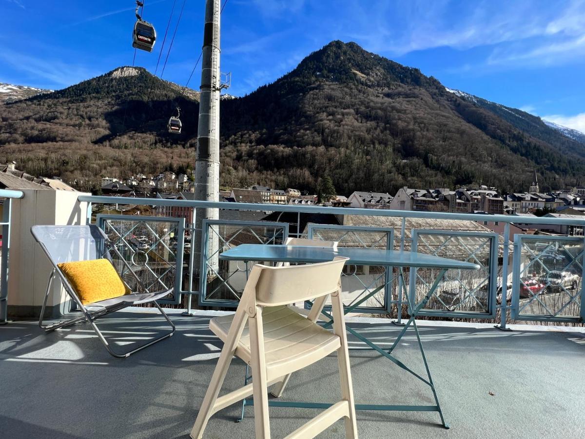 Centre ville, T2 avec terrasse et parking couvert. Cauterets Extérieur photo